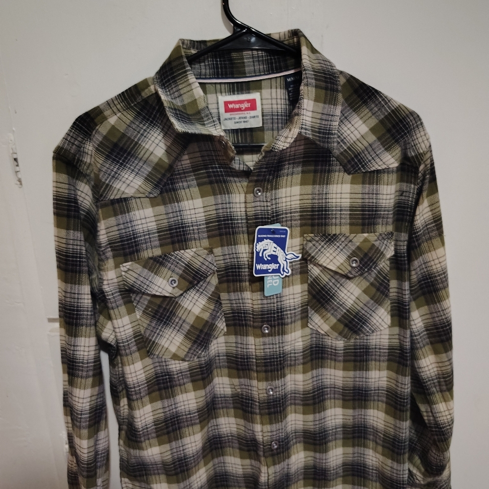 Wrangler Shirt Men's Medium Green Plaid Button Up Lightweight Cloud Flannel Work